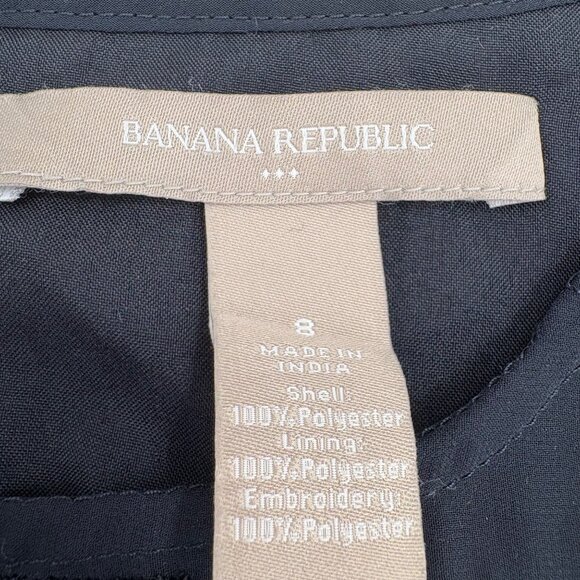 Banana Republic Sleeveless Navy Lace Embroidered Top Size 8 eyelet - Picture 2 of 4